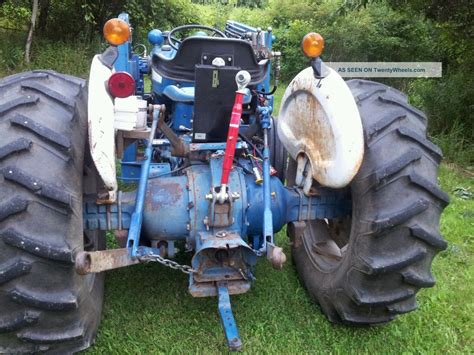 Ford 4600 tractor specs