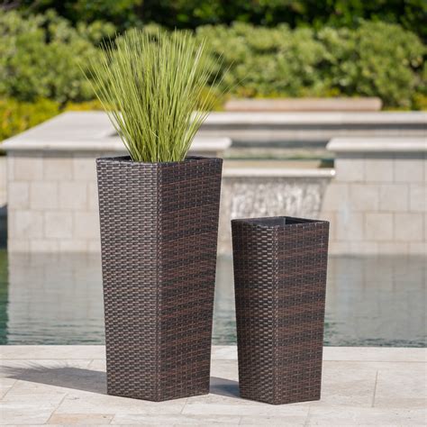 Palmetto Outdoor Wicker Flower Pots, Set of 2, Multibrown - Walmart.com