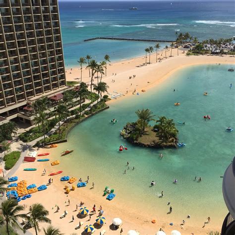 Hilton Hawaiian Village Waikiki Beach Resort - 1435 Photos - Hotels ...