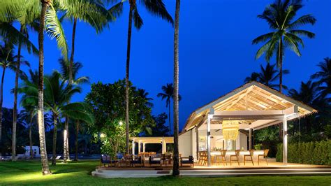 Food & Drinks | Outrigger Khao Lak Beach resort