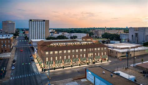 Chip and Joanna Gaines Are Opening a Hotel in Waco, Texas ...