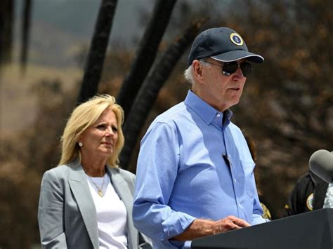 Biden visits Hawaii to view fire damage, meet survivors - TODAY