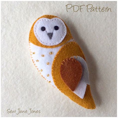 Felt owl #feltowls | Felt patterns, Handmade felt, Felt christmas ornaments