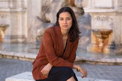 Jhumpa Lahiri on the shortlist for Man Booker Prize 2013 - Travel to ...