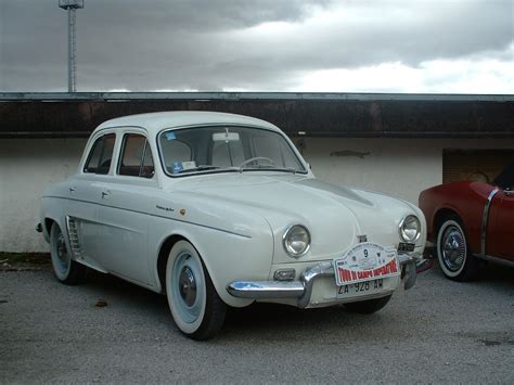 File:Renault Dauphine, 1960.JPG - Wikimedia Commons