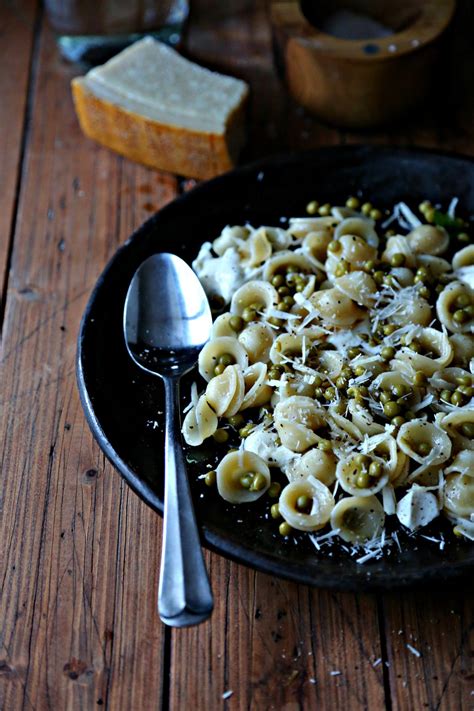 Orecchiette Pasta with Peas and Parmesan - bell' alimento