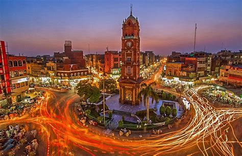 Ghanta Ghar, Clock Tower - Faisalabad, Pakistan| Croozi