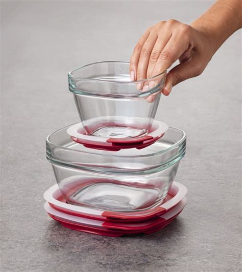 Rubbermaid Easy Find Lid Glass Food Storage Container