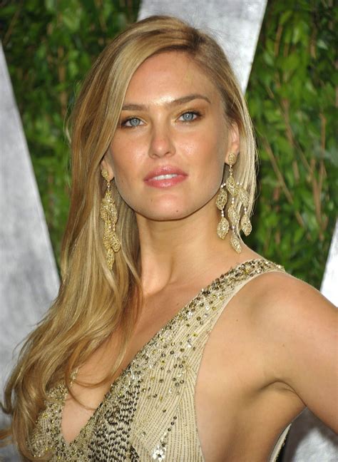 Bar Refaeli Sizzling in Oscar 2012 Vanity Fair | Bar Refaeli Latest ...