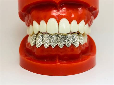 10K Solid White Gold Custom fit Diamond cut Dust Grill Gold Teeth GRILLZ.