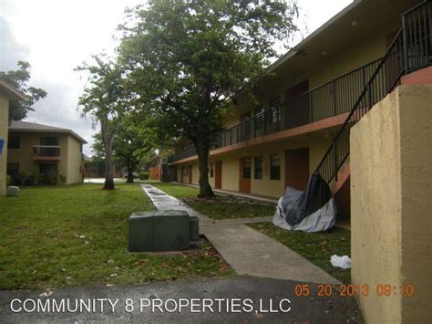 4145 Lakeside Dr, Tamarac, FL 33319 - House Rental in Tamarac, FL ...