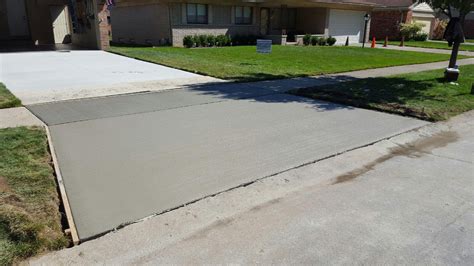 Cement Concrete Driveway - Concrete Driveway | Patio | Sidewalk ...