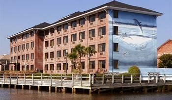 Wilmington NC riverfront (With images) | Best western hotel, Wilmington ...