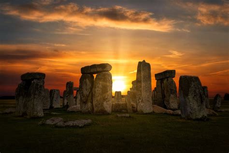 Experience the Summer Solstice at Stonehenge - livestreamed