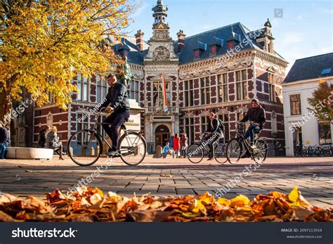 692 Academiegebouw Universiteit Utrecht Images, Stock Photos, 3D objects, & Vectors | Shutterstock