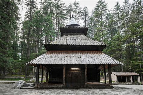 15 Most Famous Temples in Himachal Pradesh [Summers 2019]