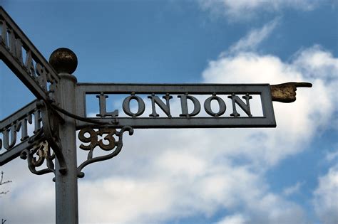 Download Photo - freeimages | Visit london, London sign, London pictures