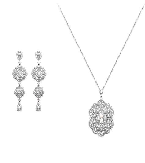 Antique Drop Pendant with matching Earrings | Bridal earrings, Nadri jewelry, Jewelry