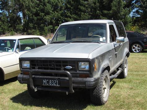 1985 Ford Bronco II | This was apparently the smaller Bronco… | Flickr