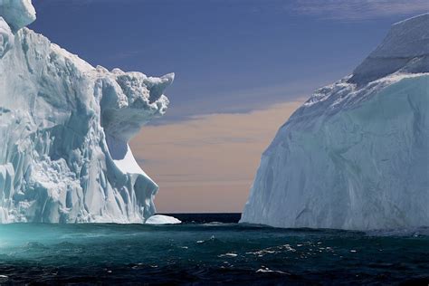 Greenland Icebergs | Smithsonian Photo Contest | Smithsonian Magazine