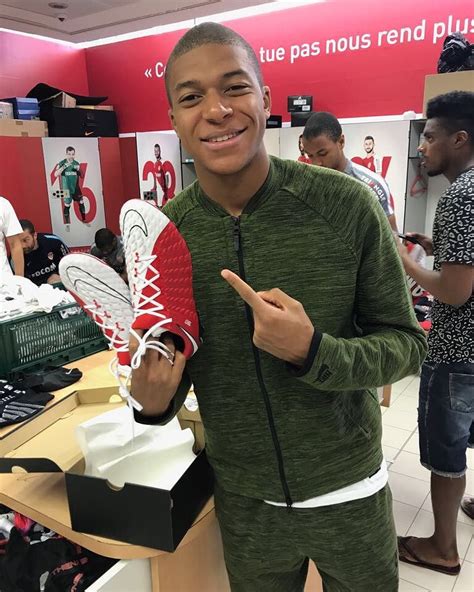 Nike Hypervenom Phantom III Mbappé Signature Boots Revealed - Footy ...