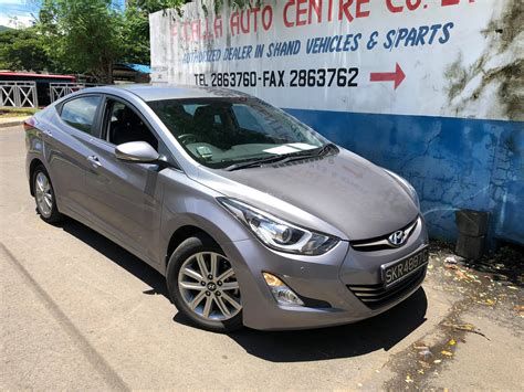 Dealership Second Hand Hyundai Elantra 2015 - lexpresscars.mu