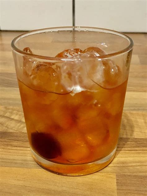 Old-fashioned Bourbon Whiskey - Bombay Rocks