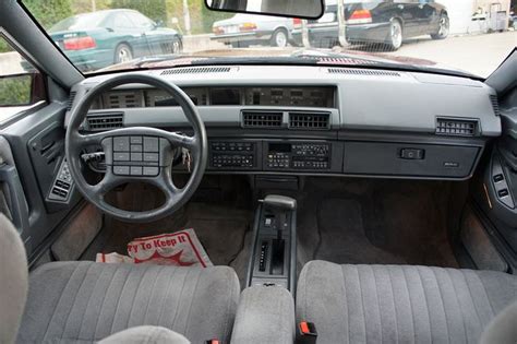 pontiac 600 le - Buscar con Google | Car interior, Design, Car design