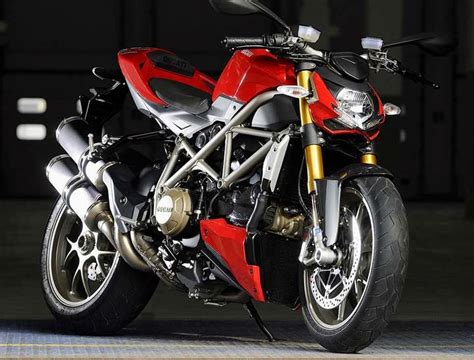 Ducati Streetfighter 1098 Review | StreetFighter Motorcycles