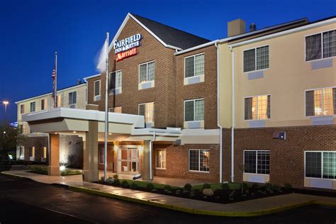 Fairfield Inn & Suites by Marriott- Tourist Class Cincinnati, OH Hotels ...