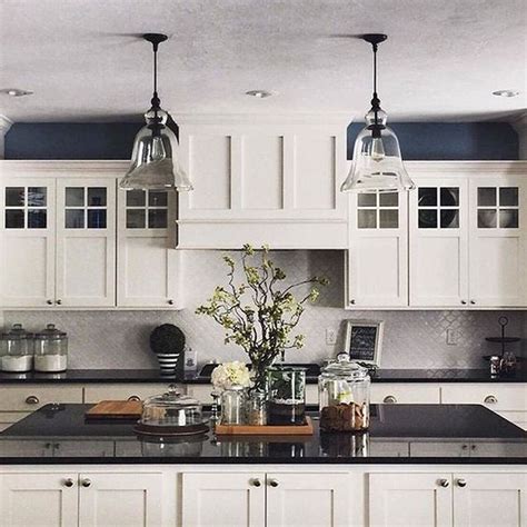 Beautiful Kitchens With Black Countertops - Kitchen Ideas