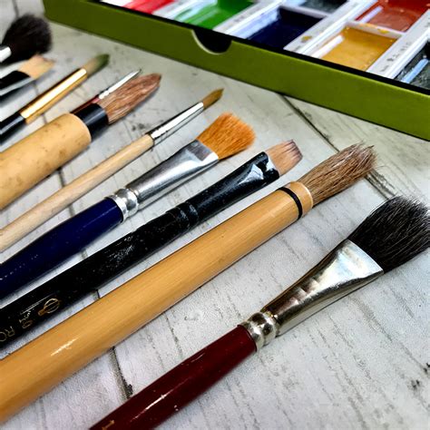 Best Paint Brushes for Watercolor! - The Graphics Fairy