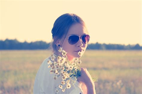 Free Images : girl, woman, hair, sunlight, flower, summer, daisy, love, model, spring, color ...