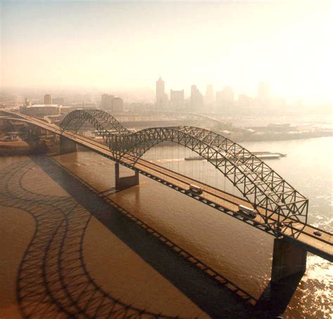 File:Hernando de Soto Bridge Memphis.jpg - Wikimedia Commons