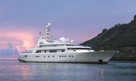 Charter glamorous superyacht Grand Ocean in the Mediterranean — Yacht Charter & Superyacht News