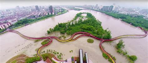 Governments respond to flooding in China by pushing Sponge City construction programs