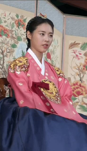 Drama:Hwajung 2015 | Korean actresses, Korean actress, Korean hanbok