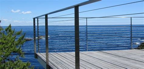 Sleek Stainless Steel Cable Railing - Ogunquit, ME - Keuka Studios