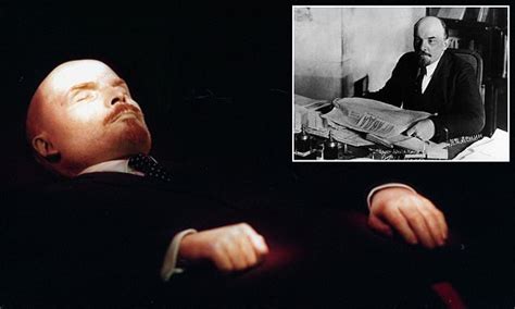 Lenin's corpse looks better with age because of experimental embalming ...