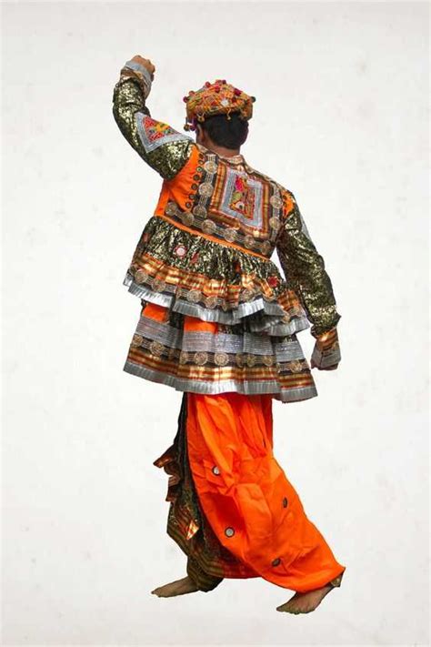 Exploring Traditional Gujarat Dresses To Know Gujarat Better