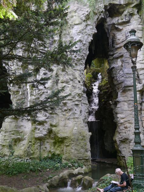 Parc des Buttes Chaumont | Paris, France, Beautiful gardens