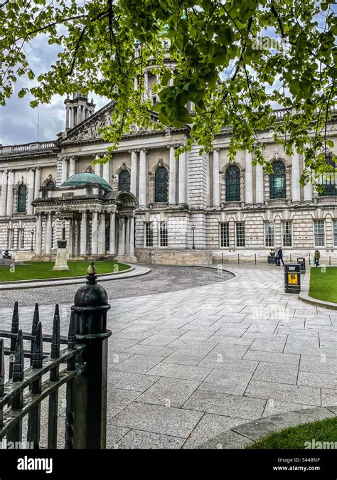 Belfast city hall Stock Photo - Alamy