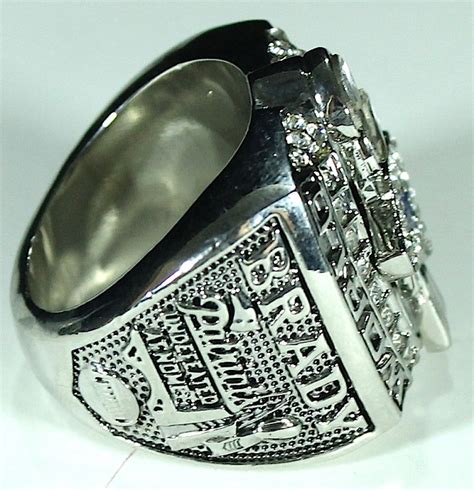 Tom Brady New England Patriots High Quality Replica 2003 Super Bowl XXXVIII Ring | Pristine Auction