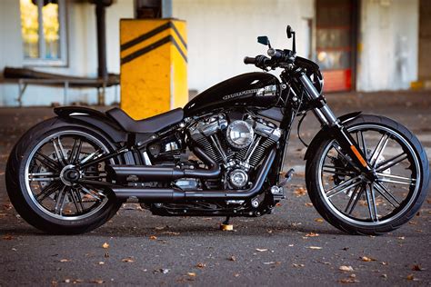 Thunderbike Shadowhead • Custom Harley-Davidson Breakout FXBRS