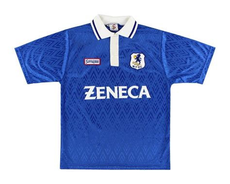 Macclesfield Town 1994-95 Home Kit