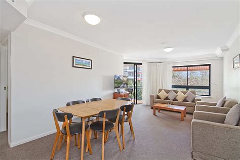 Calypso Plaza 335-337 - Adjoining apartments on the Coolangatta ...