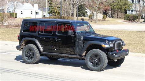 2021 Jeep Wrangler plug-in hybrid caught undisguised - Autoblog