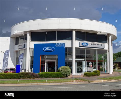 Allen Ford car dealership, Riverside Retail Park, Northampton, UK Stock Photo - Alamy