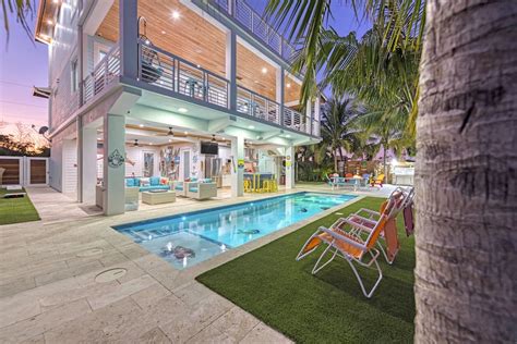 Top 13 Amazing Airbnbs in the Florida Keys (2021 Edition)