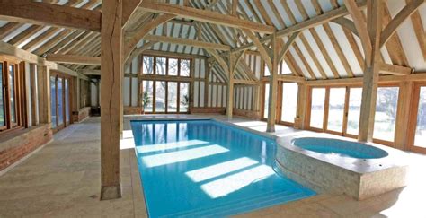 Cottages with Shared Pools in the Peak District - Historic UK